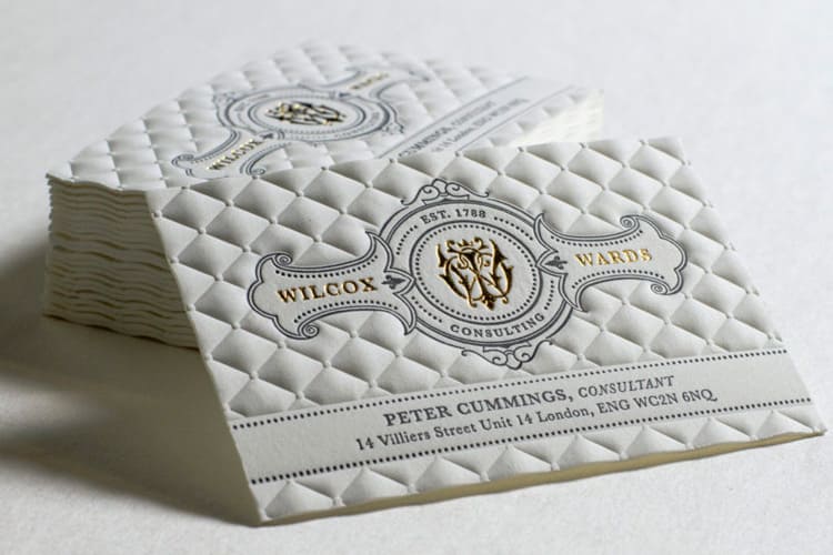 Необычные материалы для визитки 